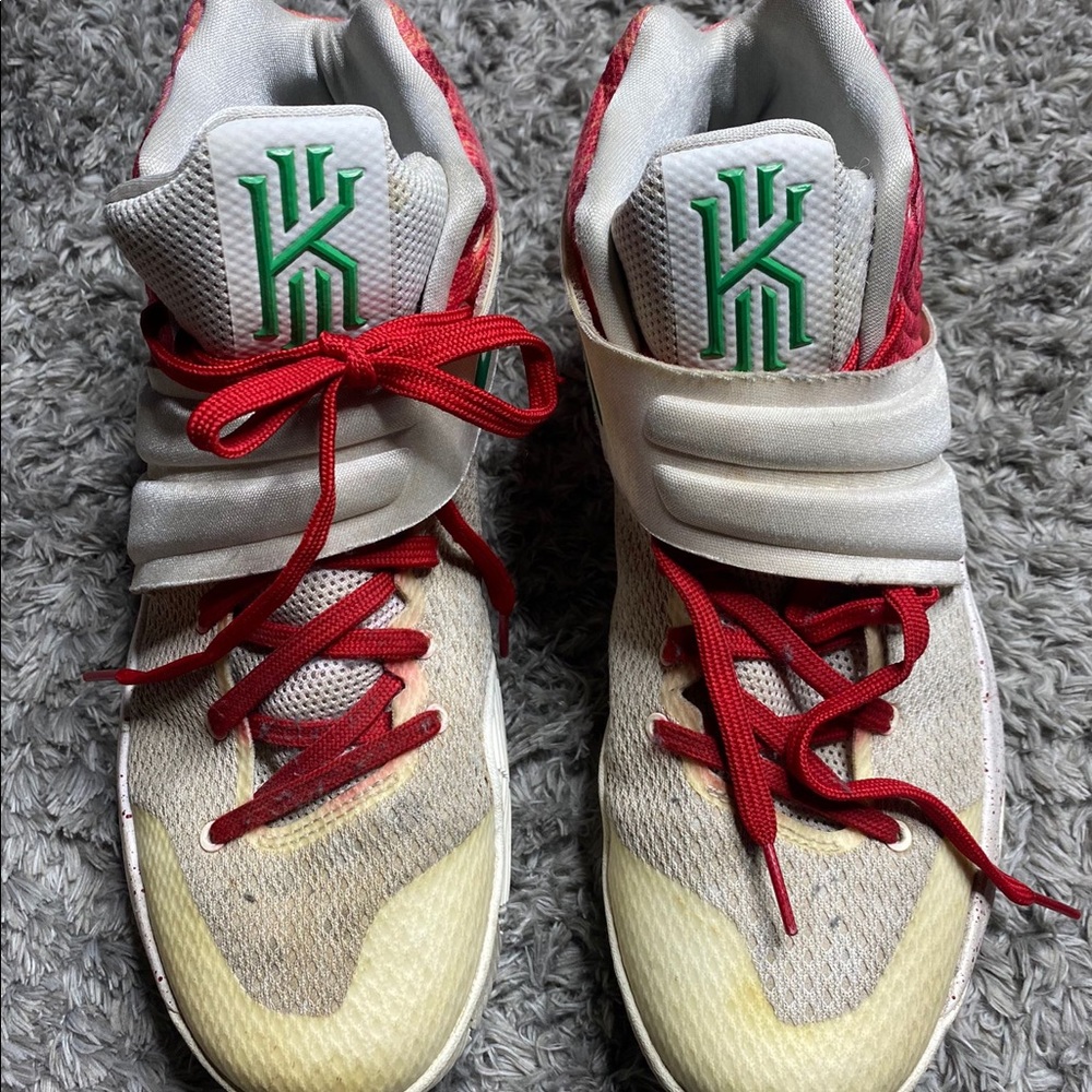 Nike Kyrie Irving II 2 PRM Krispy Kreme Ky-Rispy Basketball Shoes Mens